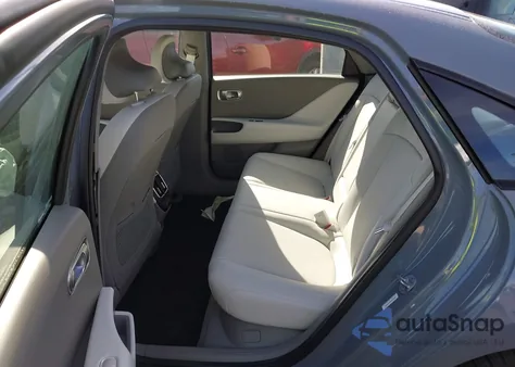 2025 Hyundai Ioniq 6 Limited z USA, uszkodzony, nr VIN KMHM54AA6SA098283